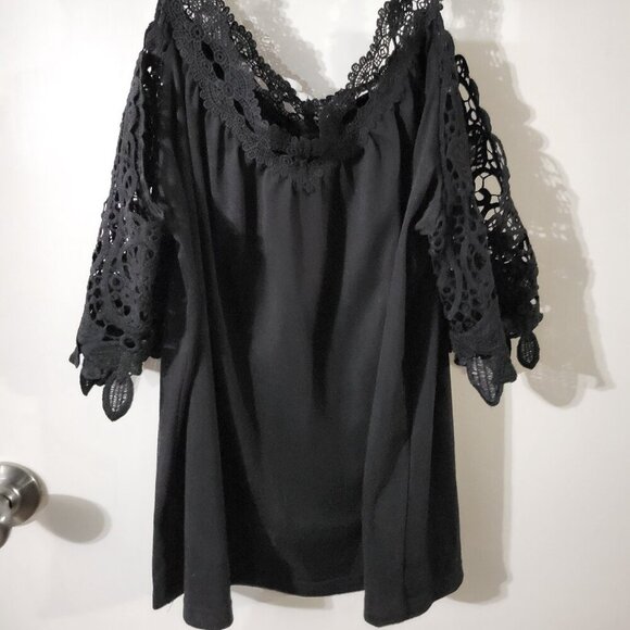 EUC LACE COLD SHOULDER BLOUSE SZ XXL - Picture 1 of 7